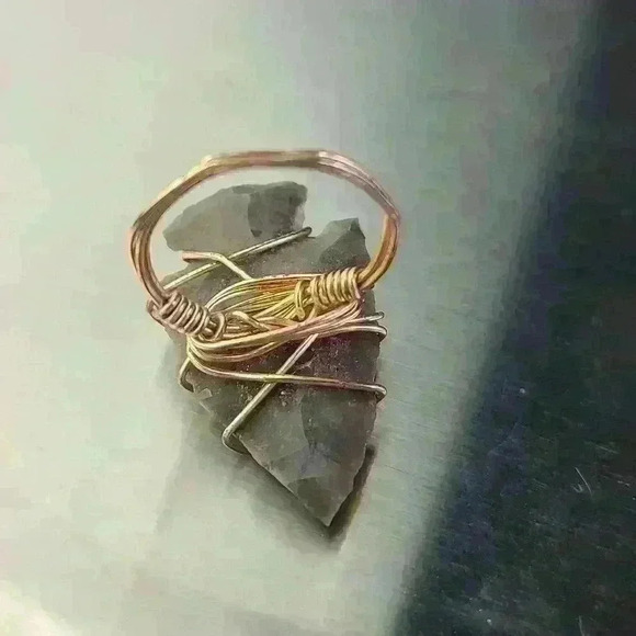 Vintage handmade authentic arrowhead wire ring size 6 - Picture 4 of 15
